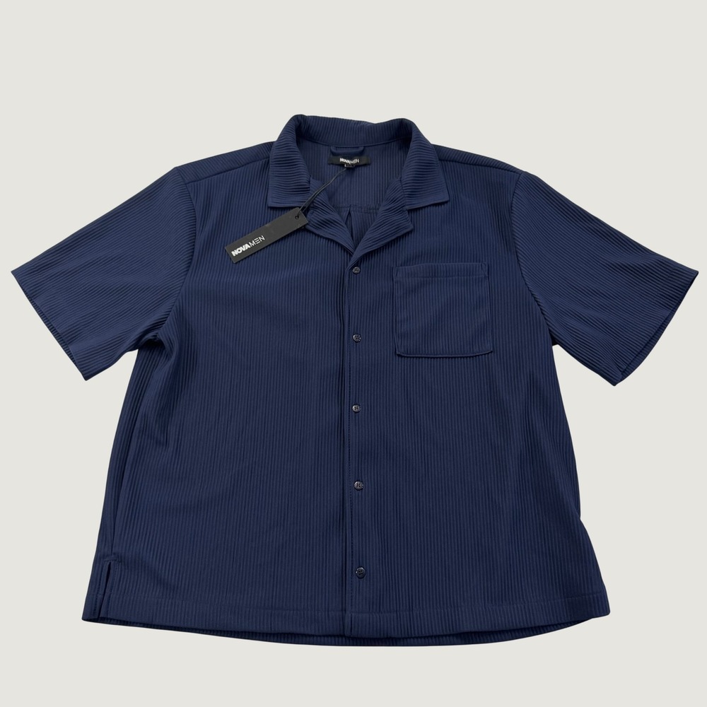 Fashion Nova NovaMEN Shirt Mens Large Navy Blue Pleated Short Sleeve Camp NWT